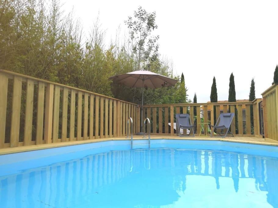 Maison Avec Piscine Dans Village Provencal. Courthézon المظهر الخارجي الصورة